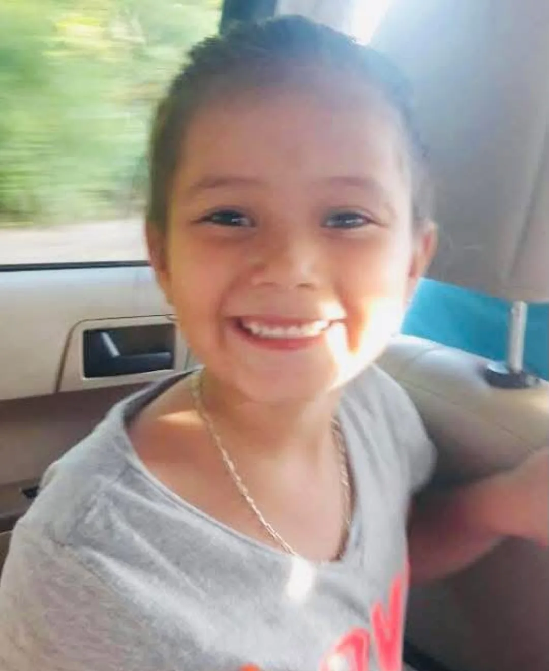 Itzel a los 8 años
